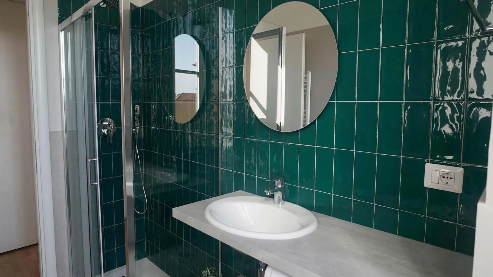Elegant Apartment Near Central Milan Italy